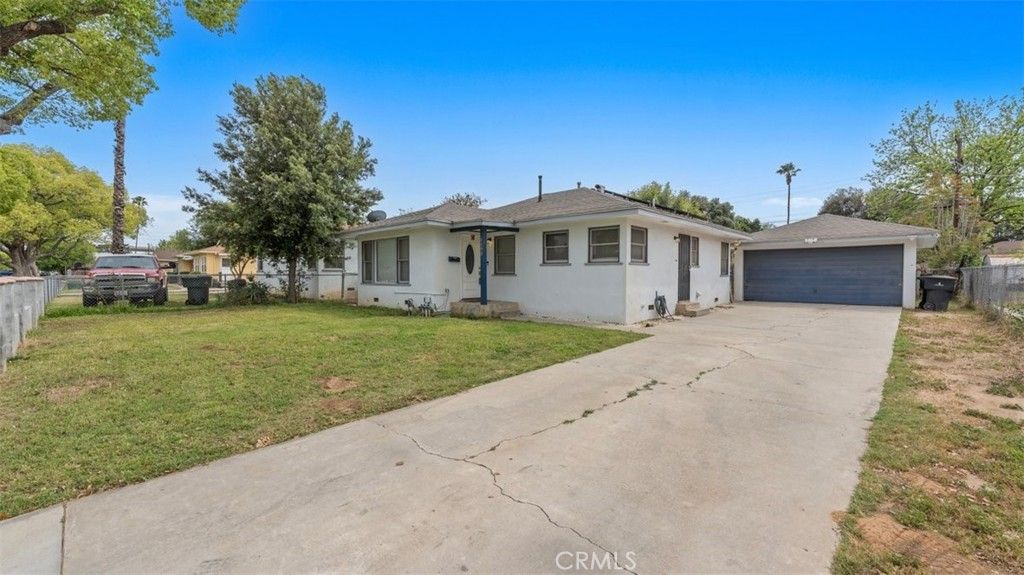 Photo of 3498 Holding St, Riverside, CA 92501 (MLS # IV26083689)