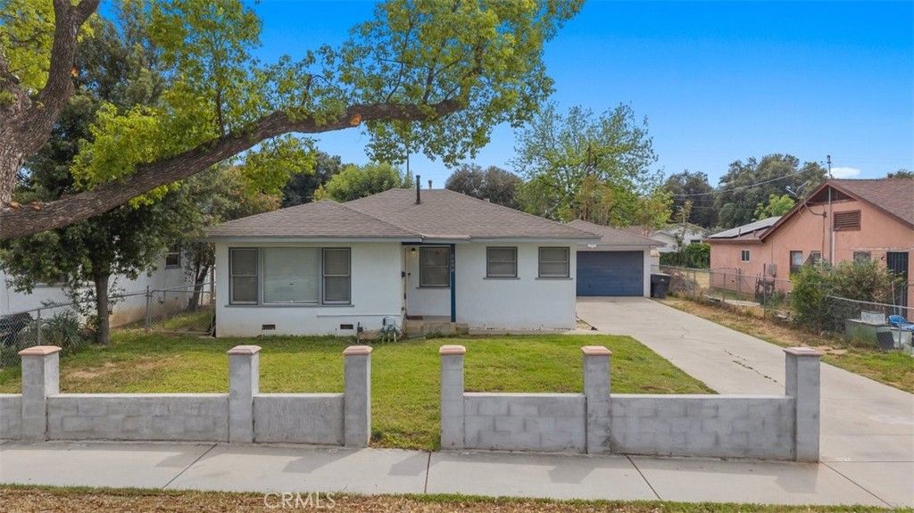 Photo of 3498 Holding St, Riverside, CA 92501 (MLS # IV26083689)
