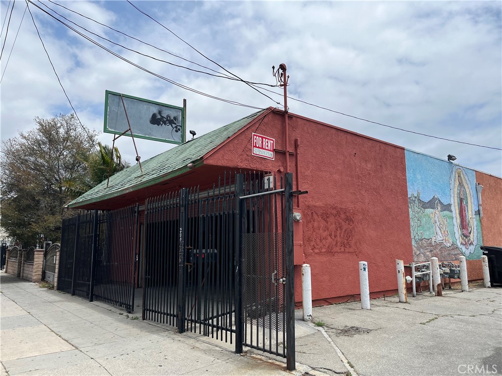 1312 N Wilmington Boulevard