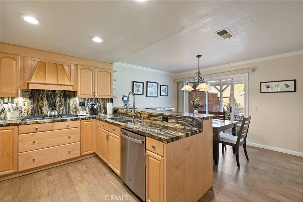 Amer. Beauty Garden lII (AMG3) - Residential