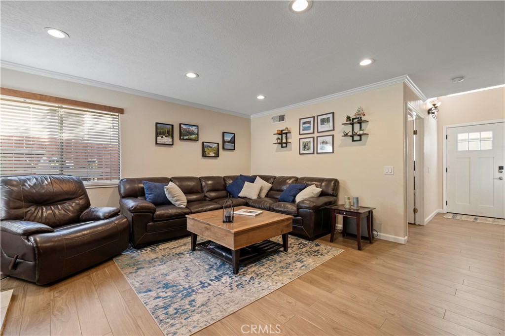 Amer. Beauty Garden lII (AMG3) - Residential