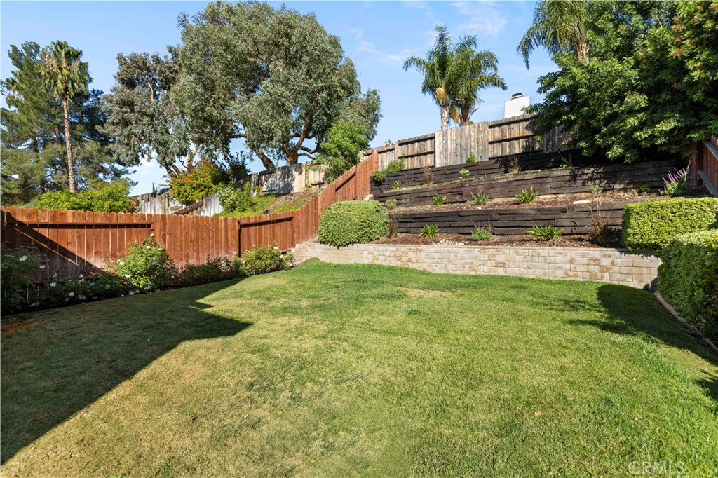 Amer. Beauty Garden lII (AMG3) - Residential