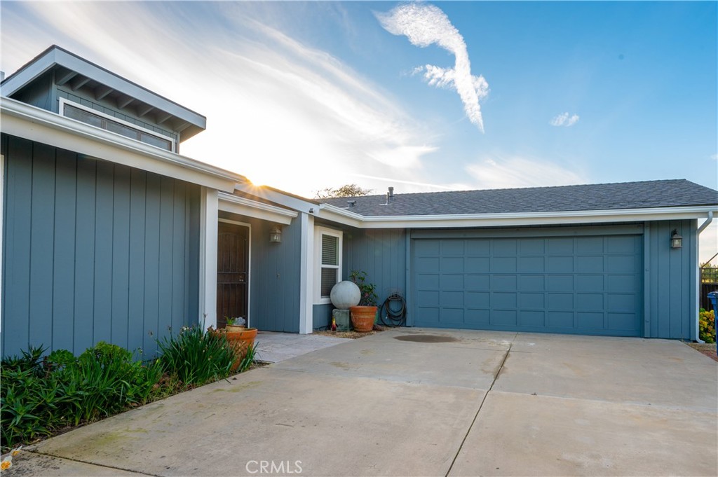 5175 White Tail Place