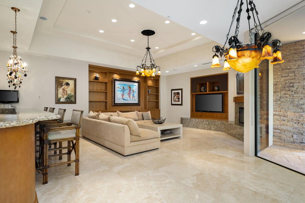 Serrano - Residential