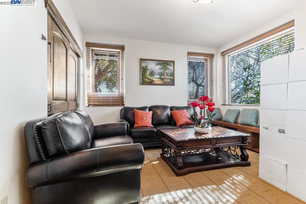 CRANE RIDGE VINEYARDS - Residential