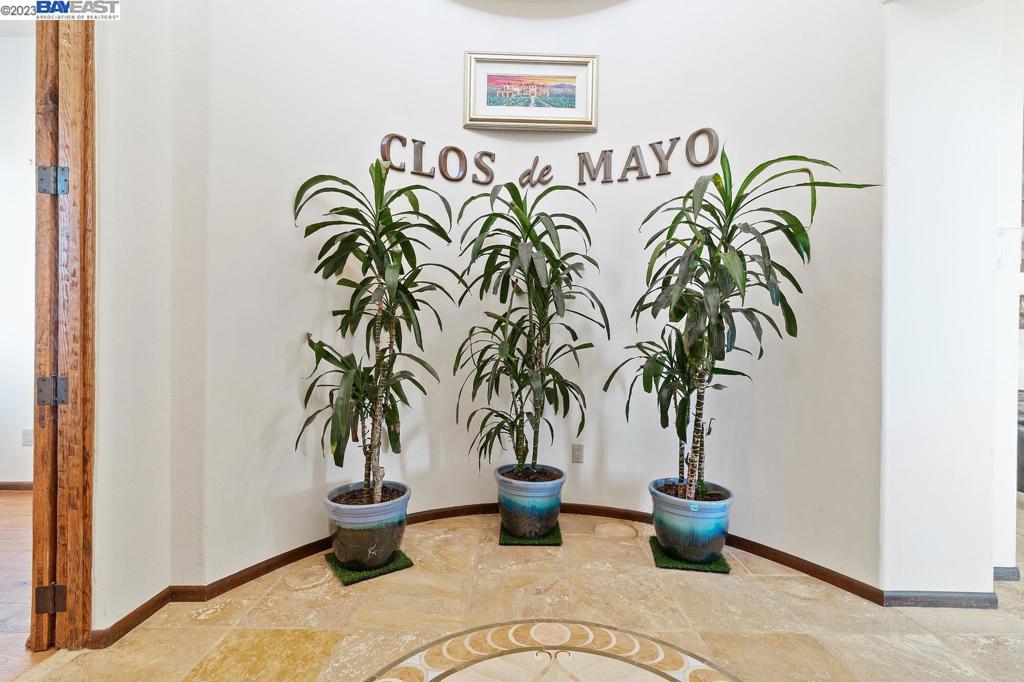 CRANE RIDGE VINEYARDS - Residential