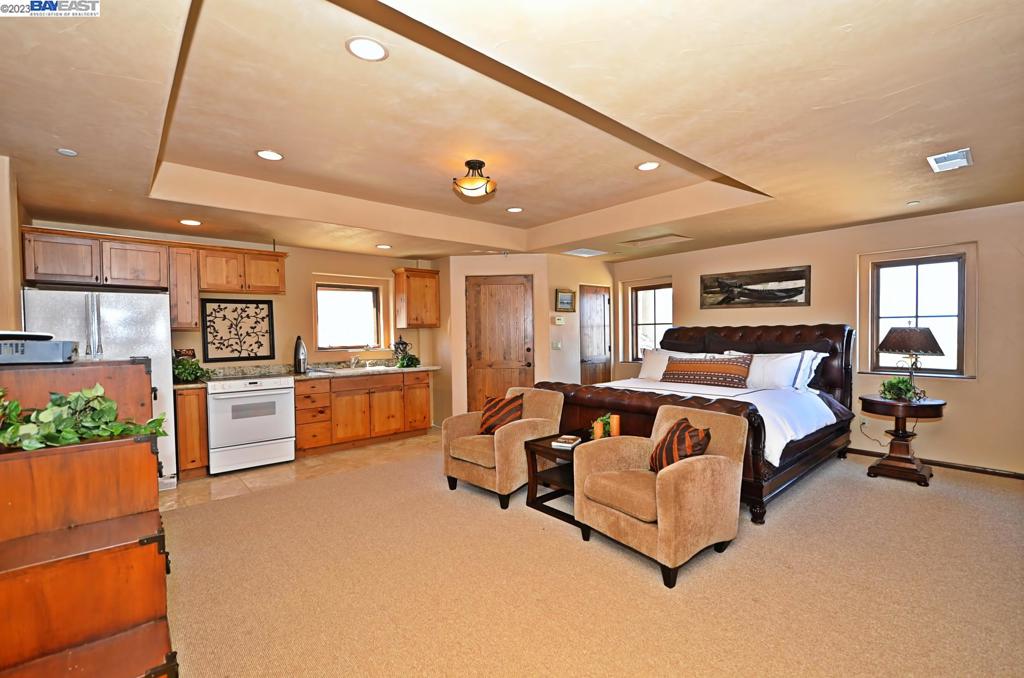 CRANE RIDGE VINEYARDS - Residential