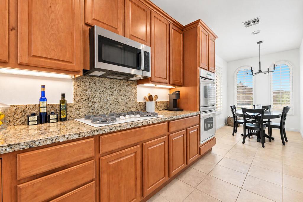 80292 Avenida Linda Vista