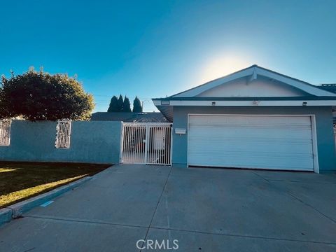 9791 Lee Street Cypress CA 90630