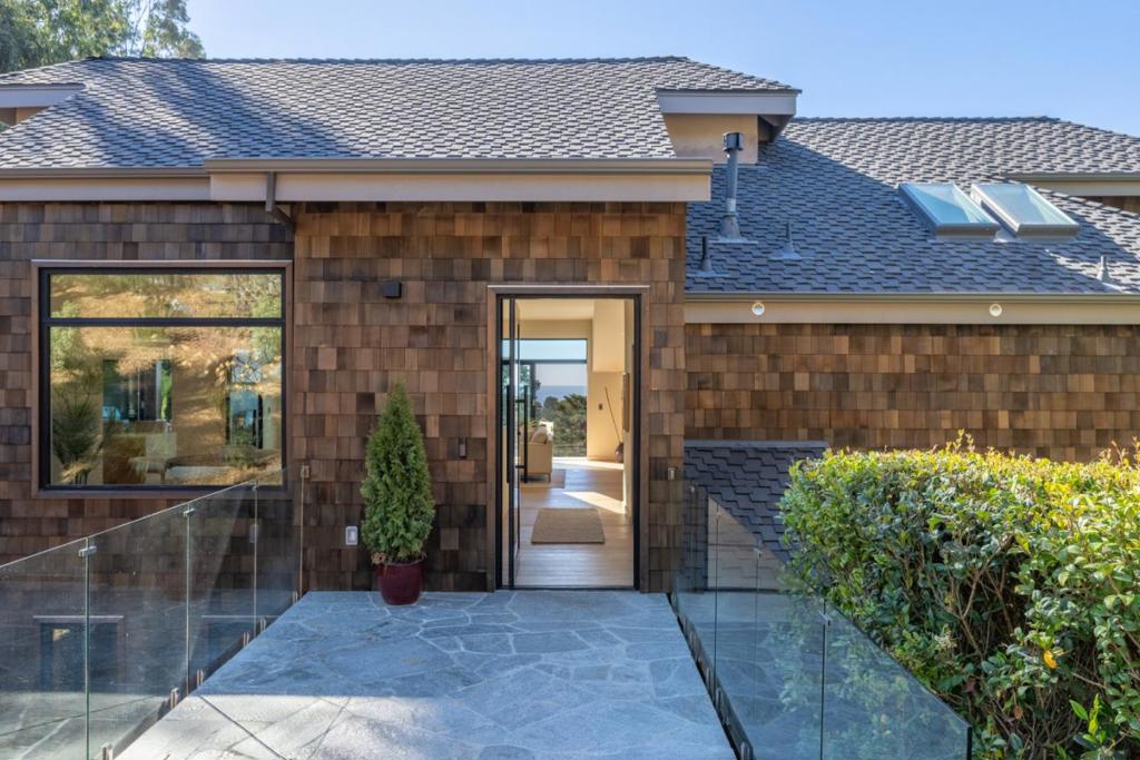 231 Spindrift Road