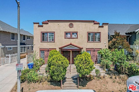 Photo of 1662 S Hobart Boulevard, Los Angeles, CA 90006 (MLS # 26848473)