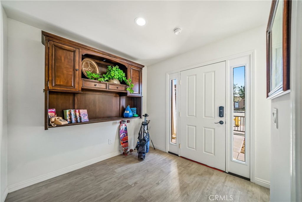 Properties 1 1101 N Maclay Avenue 1