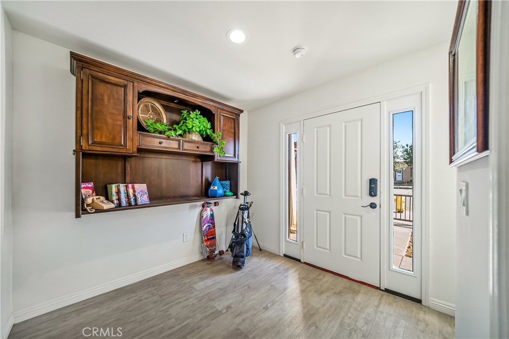 Properties 1 1101 N Maclay Avenue 1