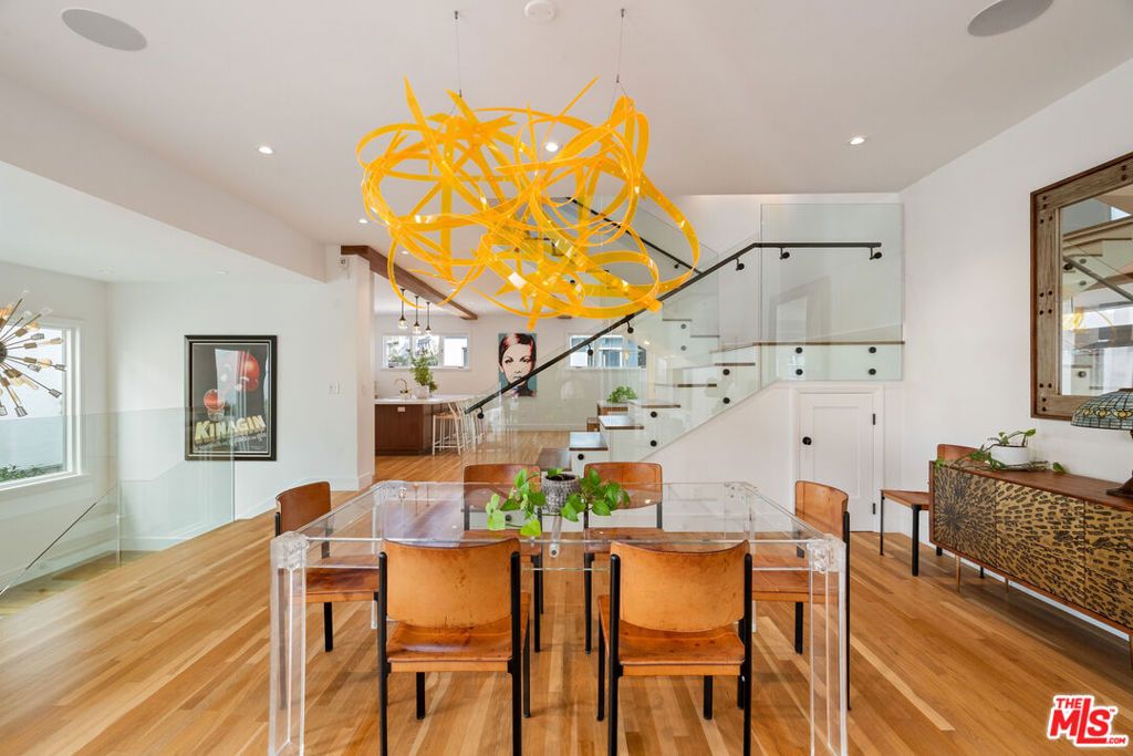 Photo of 128 Roma Court, Marina Del Rey, CA 90292 (MLS # 26640541)