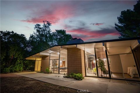 Photo of 12719 Jimeno Avenue, Granada Hills, CA 91344 (MLS # SR25249372) Photo of 12719 Jimeno Avenue, Granada Hills, CA 91344 (MLS # SR25249372)