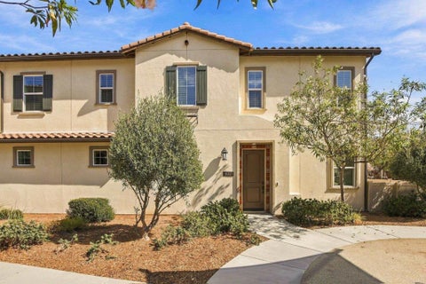 Photo of 31317 Via Nubes, Temecula, CA 92592 (MLS # NDP2609371)