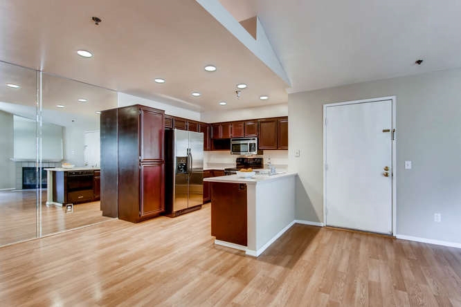 Luxury condo located in the desirable Summit Complex in Rancho Bernardo. This 2 bedroom 2 bath condo has vaulted ceilings, wood laminate flooring, master with walk in closet, fireplace and full laundry closet Enjoy the private balcony with views of the surrounding hills from this quiet third floor condo. Neighborhoods: Rancho Bernardo Complex Features: ,,,,, Equipment: Dryer,Fire Sprinklers, Washer Other Fees: 0 Sewer: Sewer Connected