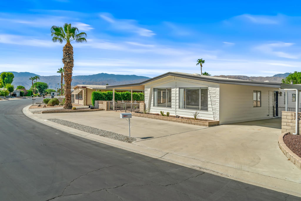 39105 Moronga Canyon Drive