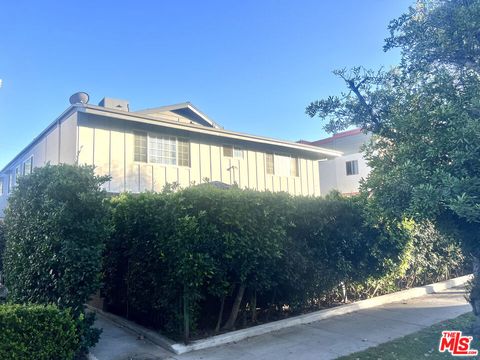 Photo of 1132 Alameda Avenue, Glendale, CA 91201 (MLS # 26661653)