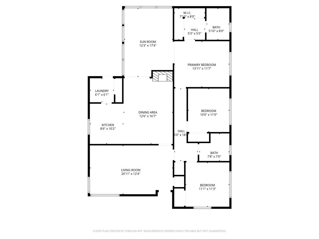 Main image without alt text