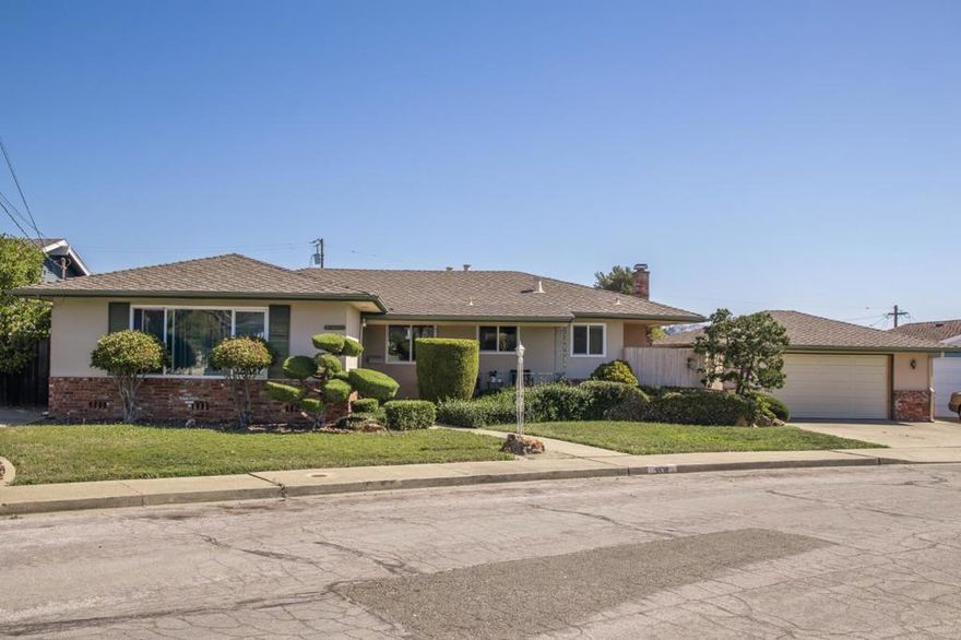 Welcome to 3938 Bonsai Place, a cozy single-family home nestled in one of Castro Valleys most desirable neighborhoods. This 3-bedroom, 2-bathroom residence offers 1,718 sq.ft. of living space on a 6,969 sq.ft. lot, built in 1962 with solid bones and timeless character. While it needs some TLC, this home presents a fantastic opportunity for buyers looking to add their personal touch and value to a well-located property. The layout features a bright living room, formal dining area, and an inviting kitchen with ample storage. Enjoy manicured landscaping and a wide driveway, all in a peaceful, family-friendly setting. Located in a highly rated Castro Valley school district, perfect for families: Chabot Elementary (8/10)  0.6 mi Creekside Middle (8/10)  1.1 mi Castro Valley High (9/10)  0.2 mi Close to shopping, dining, BART, and freeway access  this home offers the ideal mix of convenience and suburban tranquility.