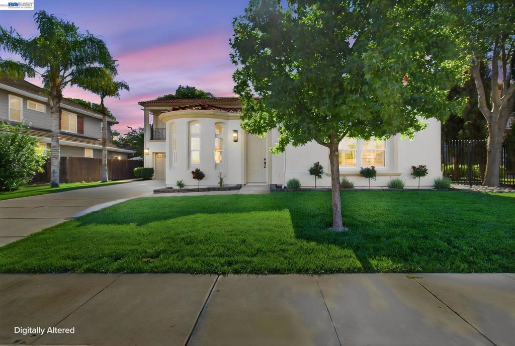 2200 Lotus Way