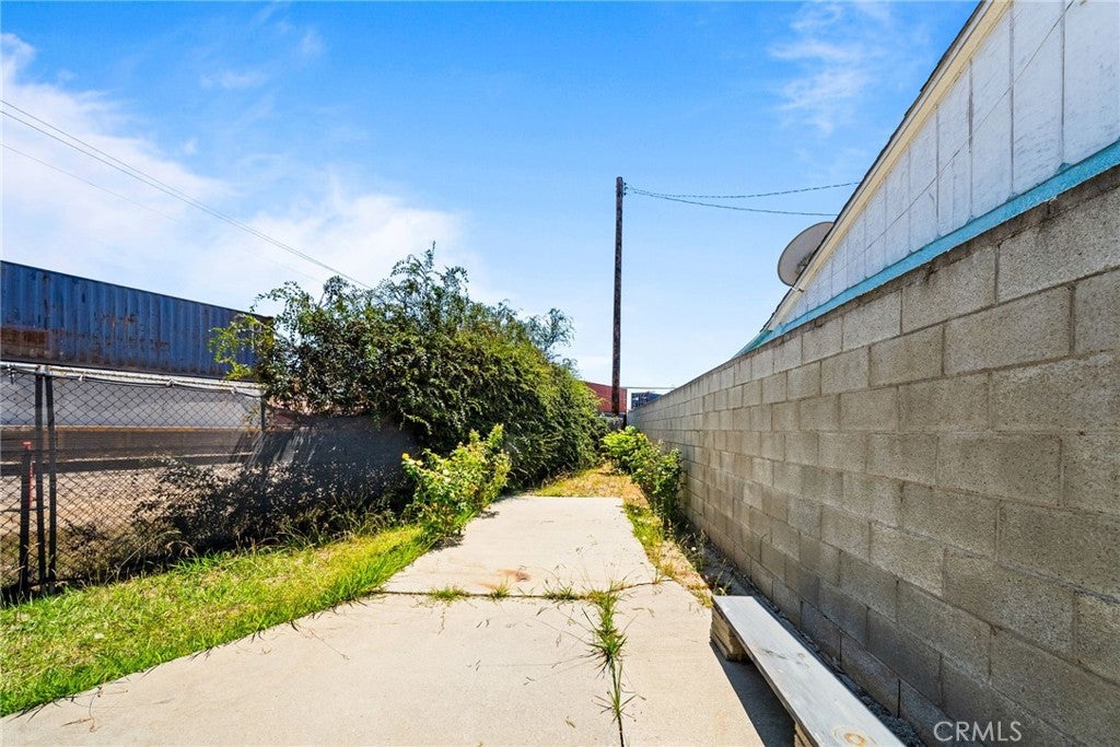 24412 Broad