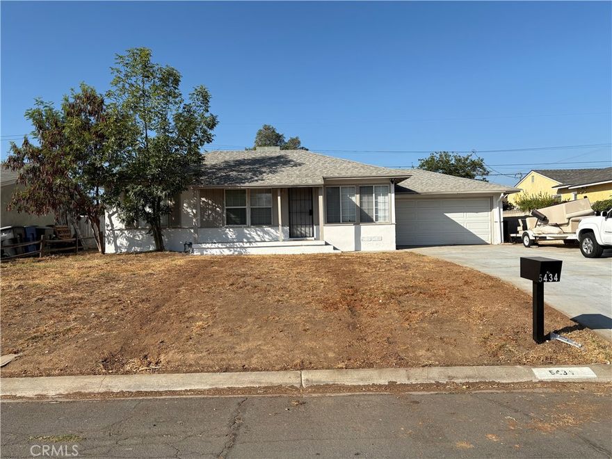 Welcome to 5434 Ivanhoe Avenue, a charming remodeled home. The kitchen is appointed with Quartz counter tops, as well as the bathroom, new flooring throughout out, recessed lighting, new paint, bathroom totally remodeled. The house features three bedrooms and 1one bathroom, located in a quiet neighborhood, close to schools and shopping centers.
