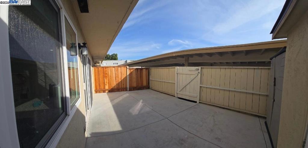 NORTHGATE WEST - Residential