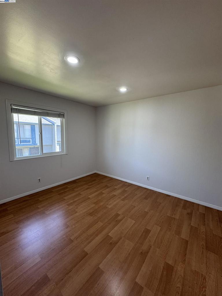 NORTHGATE WEST - Residential