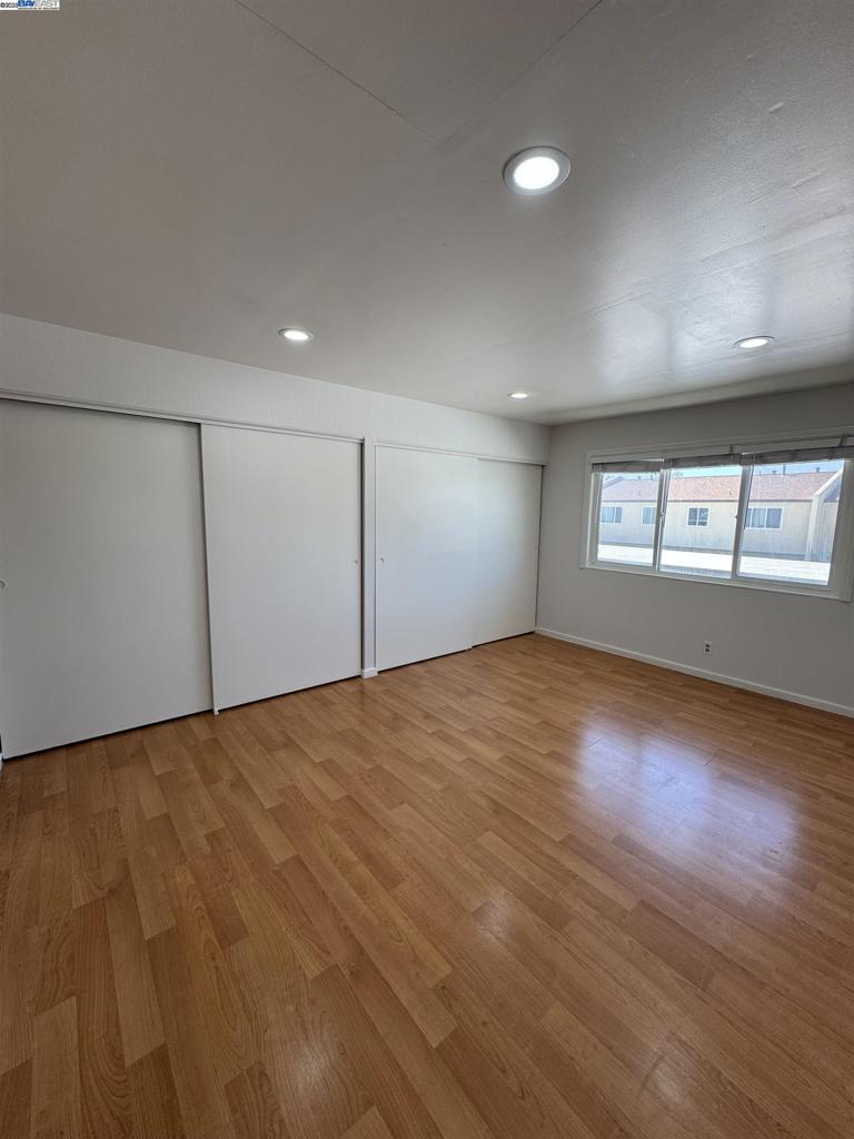 NORTHGATE WEST - Residential