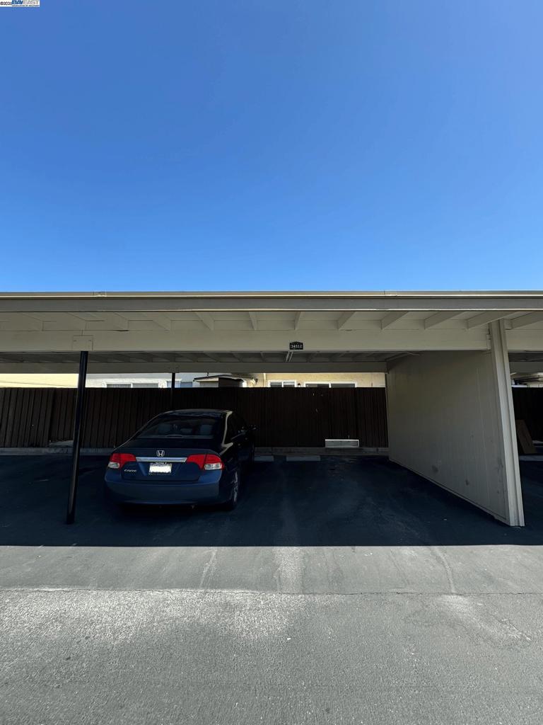 NORTHGATE WEST - Residential