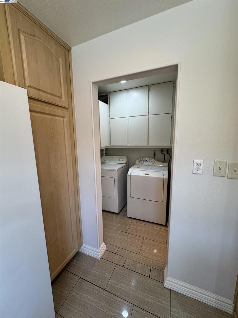 NORTHGATE WEST - Residential