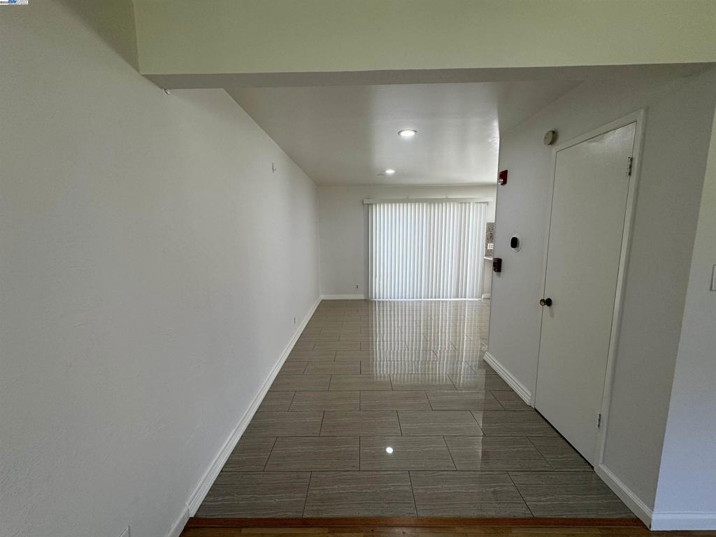 NORTHGATE WEST - Residential