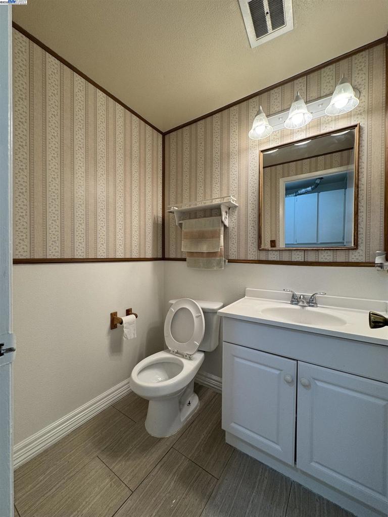 NORTHGATE WEST - Residential