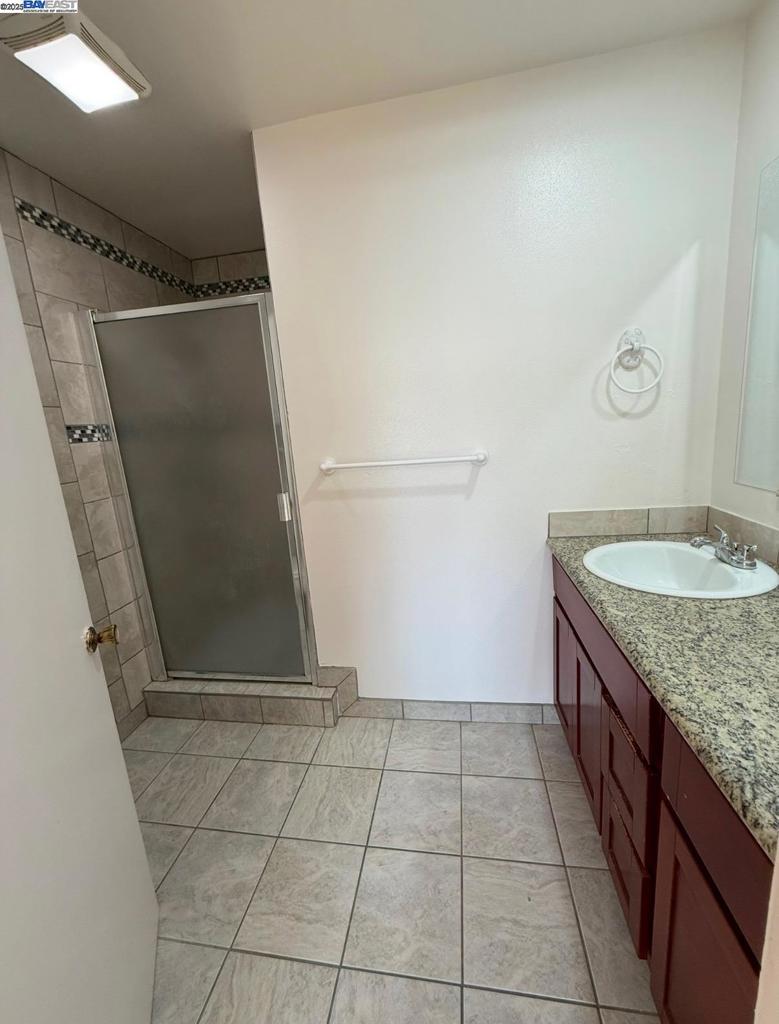 NORTHGATE WEST - Residential