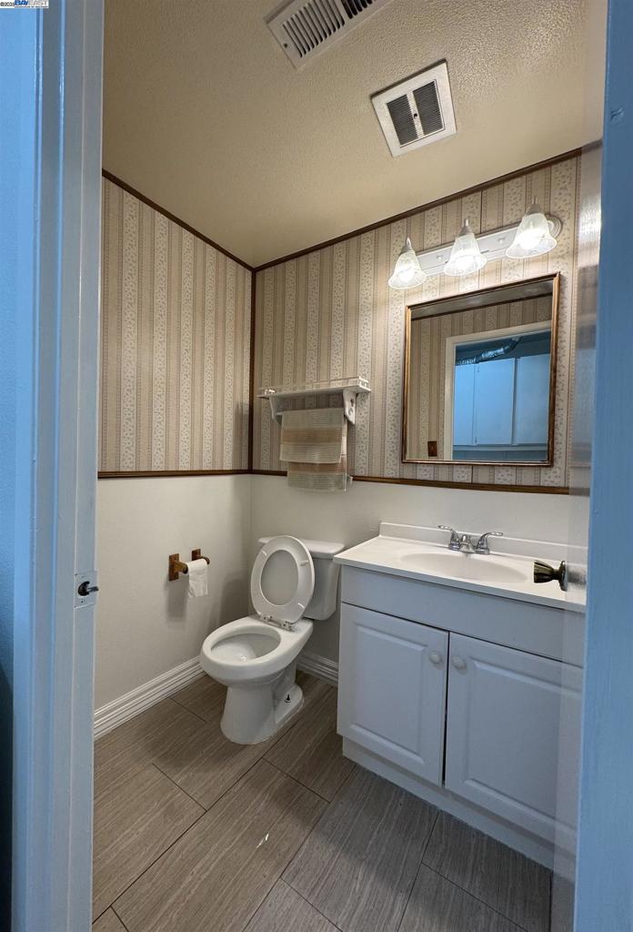 NORTHGATE WEST - Residential