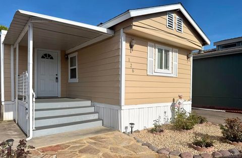 Photo of 6460 Convoy Ct Ct #126, San Diego, CA 92117 (MLS # 260006379SD)