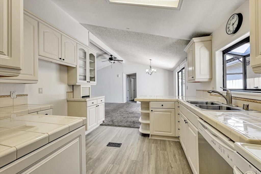 14955 Avenida Venusto 94