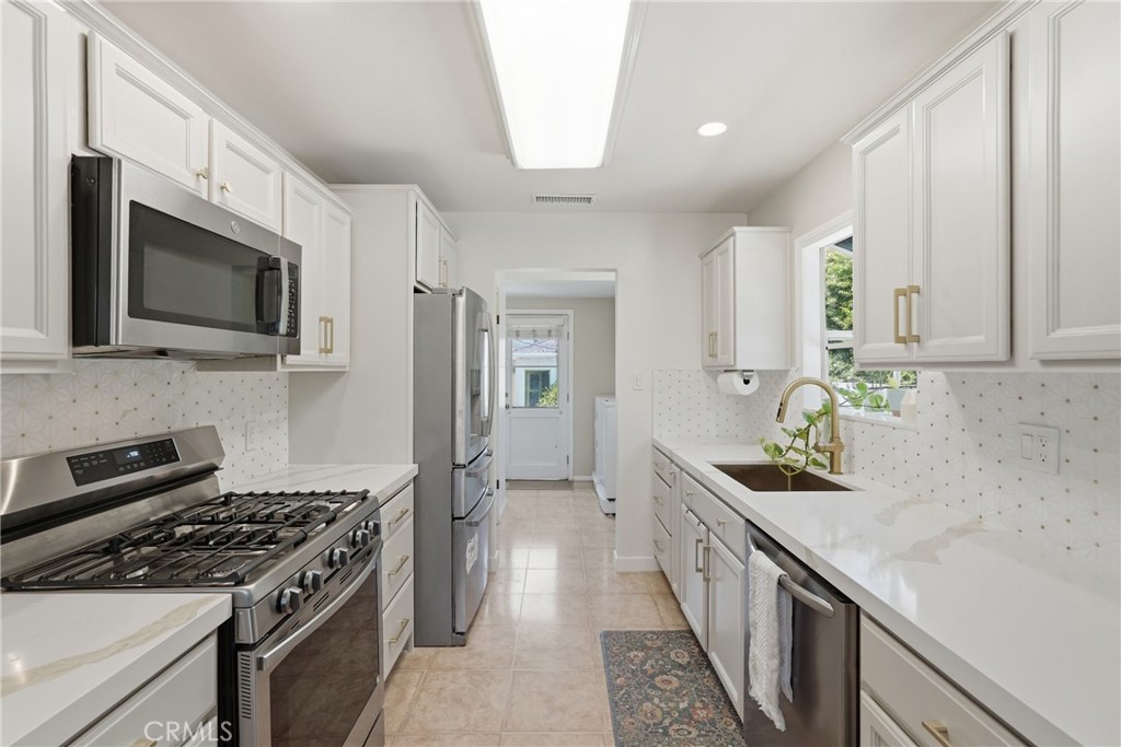 4175 W 172nd