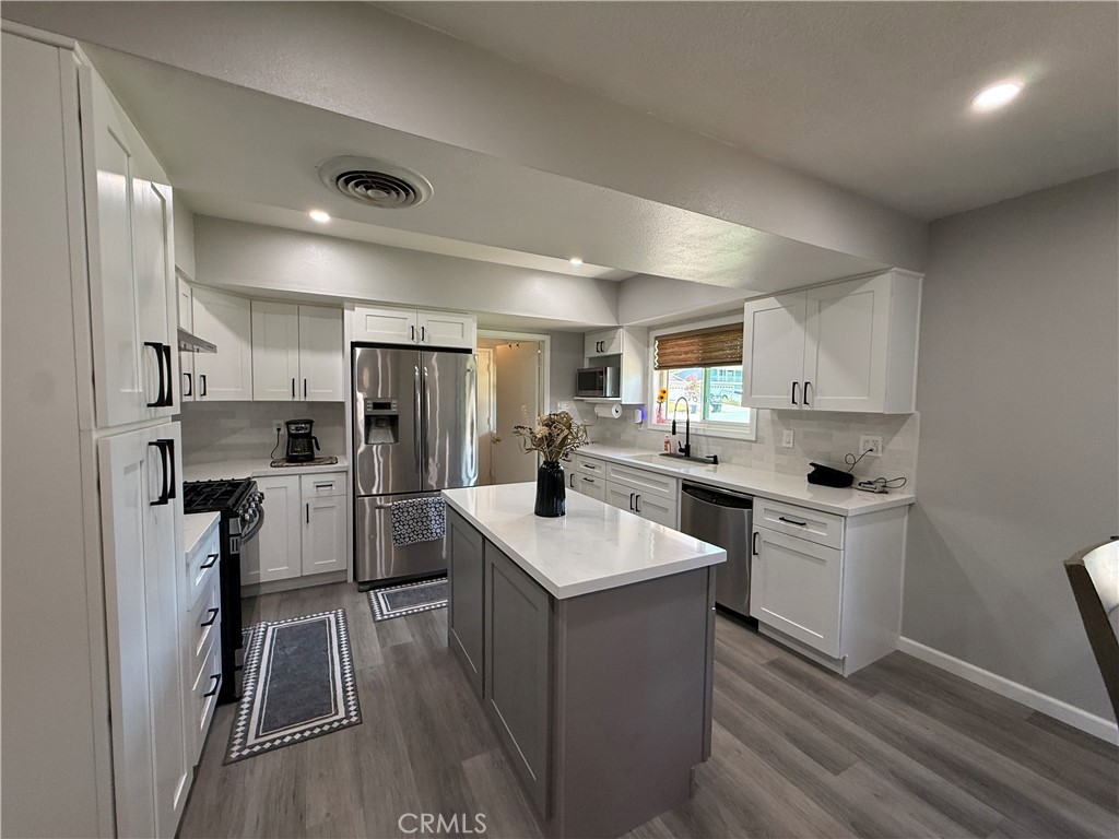 223 N Garsden