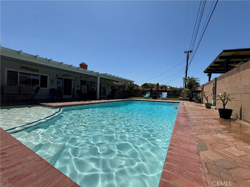 223 N Garsden