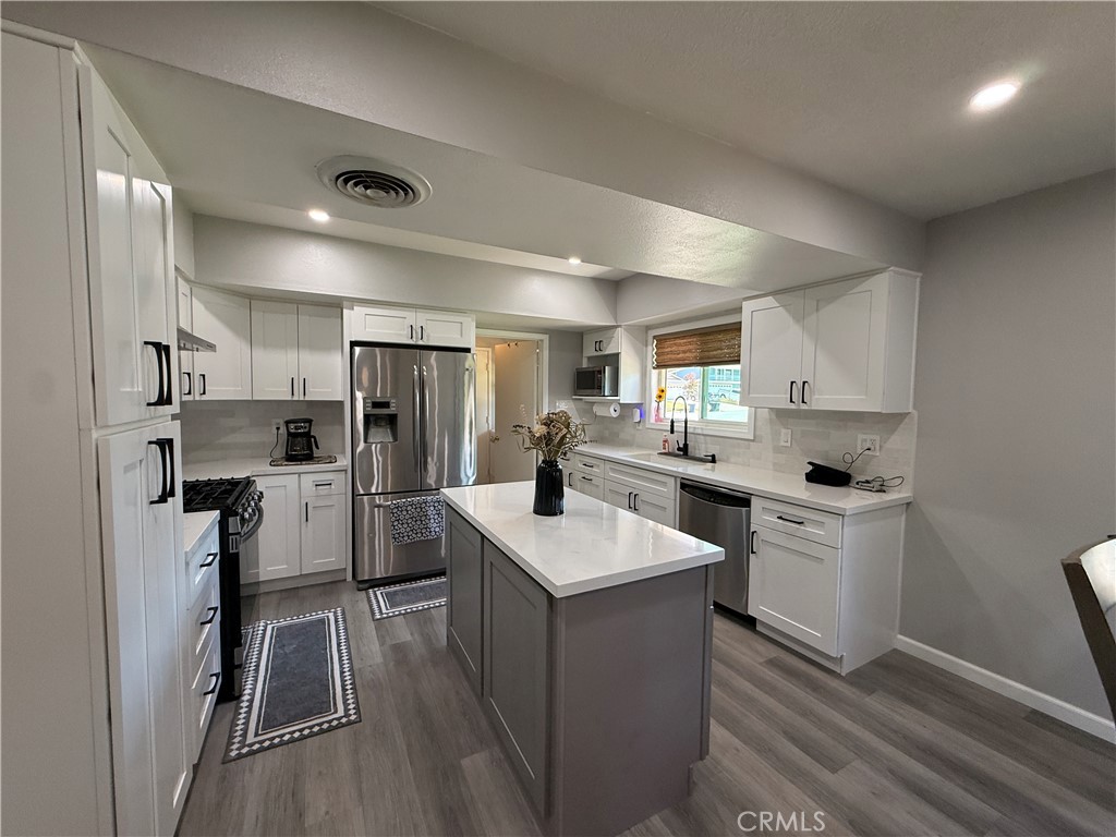 223 N Garsden