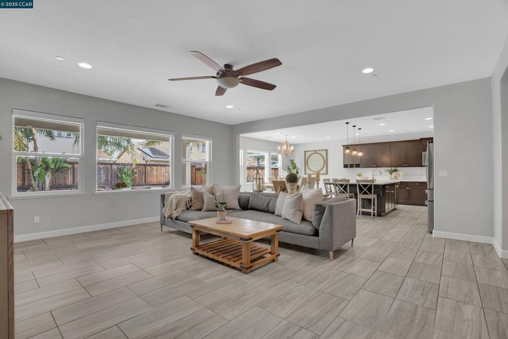 HAWTHORNE - Residential
