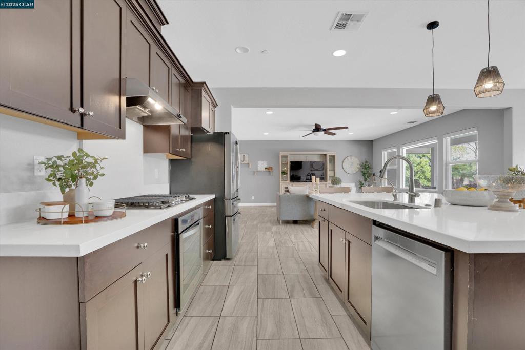 HAWTHORNE - Residential