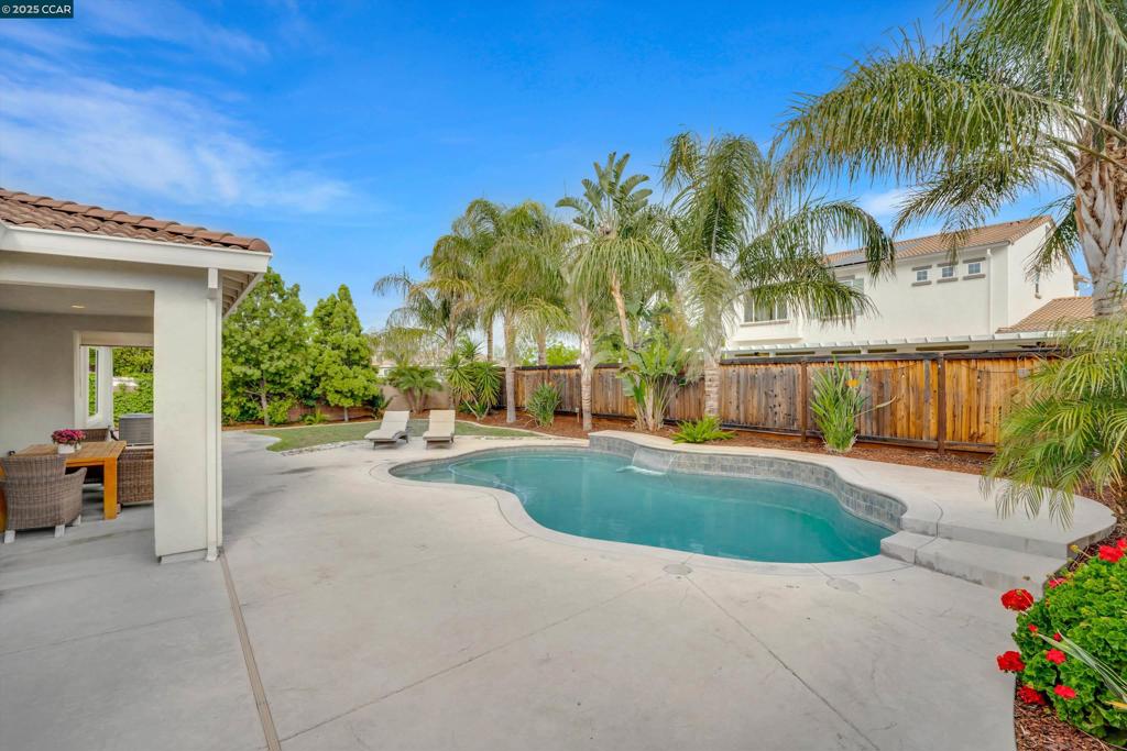HAWTHORNE - Residential