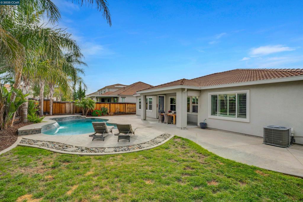 HAWTHORNE - Residential