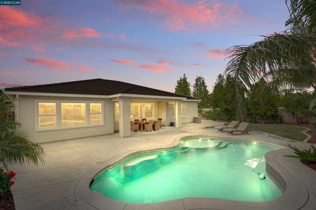 HAWTHORNE - Residential