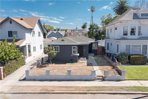 Photo of 1676 S Ardmore Ave, Los Angeles, CA 90006 (MLS # CV25228368)
