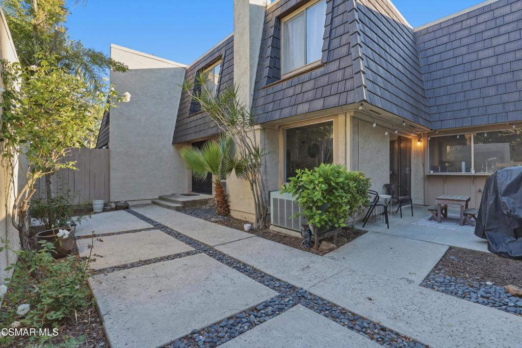 1530 Plumeria Circle